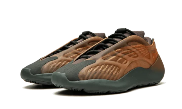 ADIDAS YEEZY 700 V3 COPPER FADE - Image 2