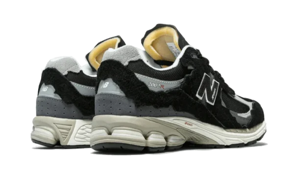 NEW BALANCE 2002R Protectition Pack Black - Image 3